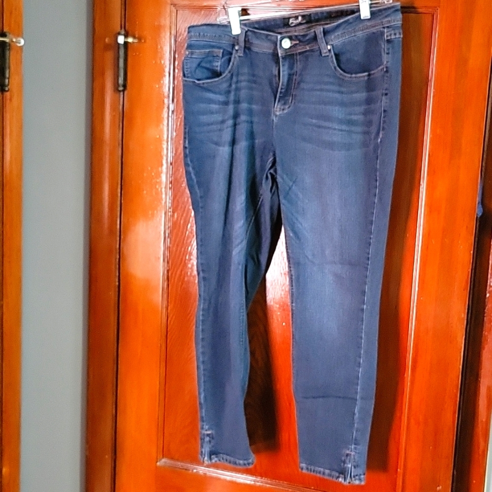 EARL Skinny Jeans